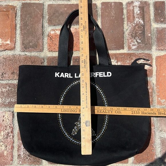 KARL LAGERFELD PARIS TOTE BAG.🖤 - Picture 16 of 17